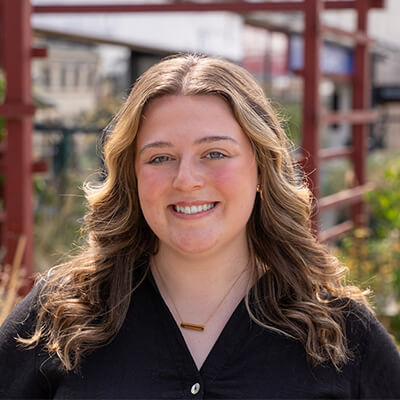 Amy Smith headshot