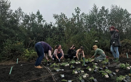 Eden Project Learning students